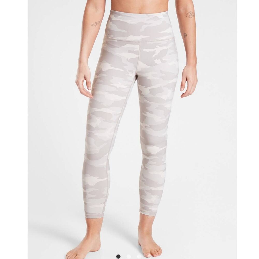 NWT Athleta Elation Camo 7/8 Tight Leggings - 2X - Taupe Camo - 2X